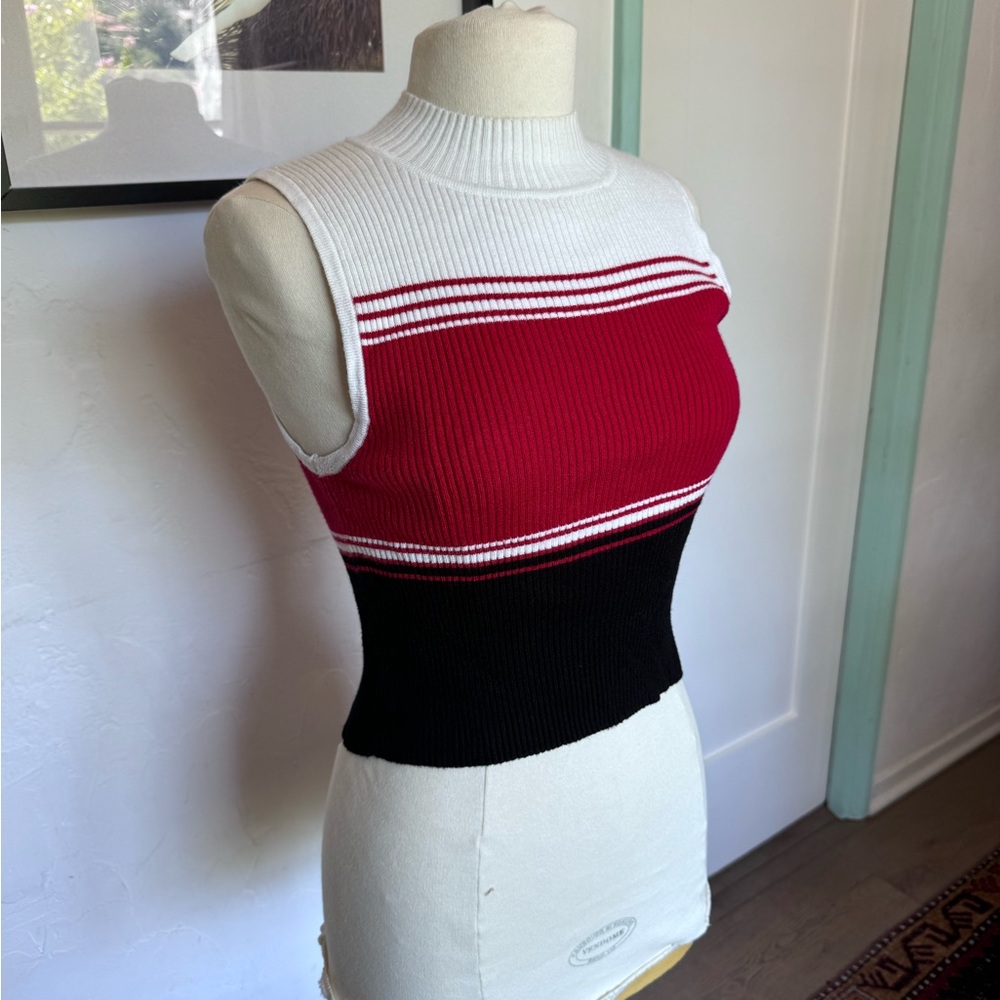 Super down knit high neck sleeveless sweater crop size medium
